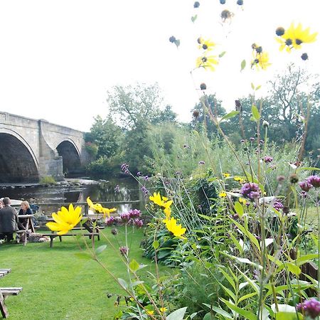 The Bull Inn West Tanfield Ripon Exterior foto
